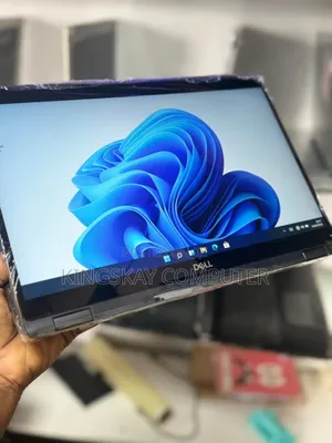 New Laptop Dell Latitude 7390 2-in-1 16GB Intel Core i7 SSD 512GB