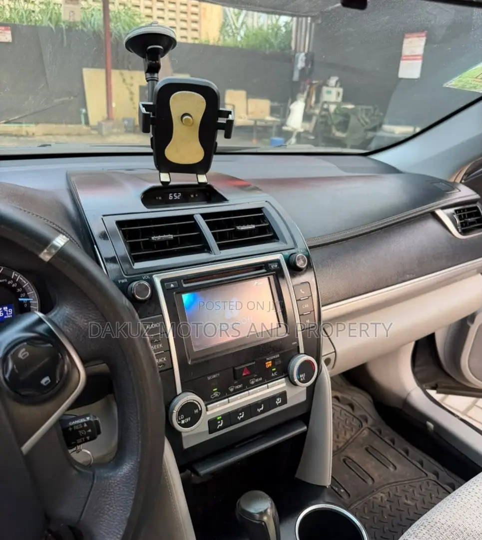 Toyota Camry 2012 Gray