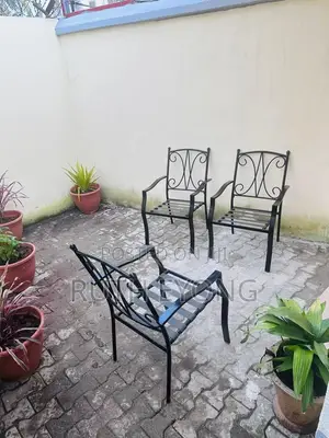 Furnished 2bdrm Bungalow in 𝗟𝗲𝗸𝗸𝗶 𝗣𝗵𝗮𝘀𝗲 1, Lekki Phase 1 for rent