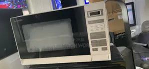 SHARP 20L Microwave Oven
