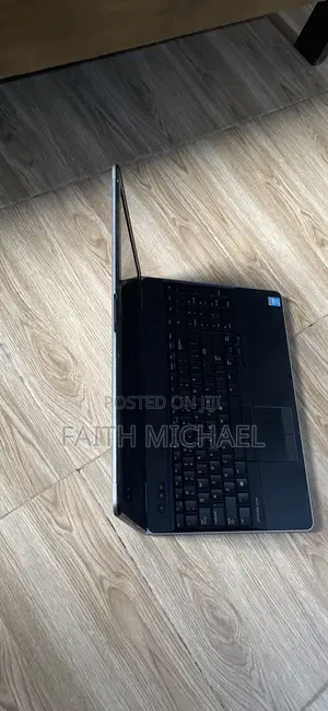 Laptop Dell Latitude E6540 8GB Intel Core i7 SSHD (Hybrid) 250GB