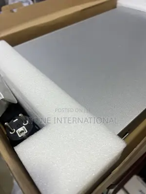 Ubiquiti UniFi Standard 24 PoE (Gen1) Switch.
