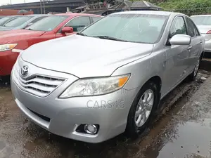 Toyota Camry 2011 Silver