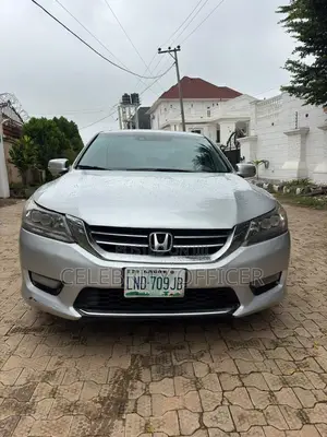 Honda Accord Touring V-6 4dr Sedan (3.5L 6cyl 6A) 2014 Silver