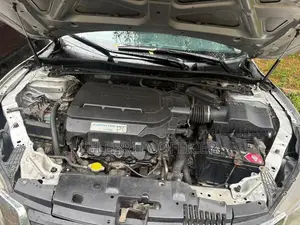 Honda Accord Touring V-6 4dr Sedan (3.5L 6cyl 6A) 2014 Silver