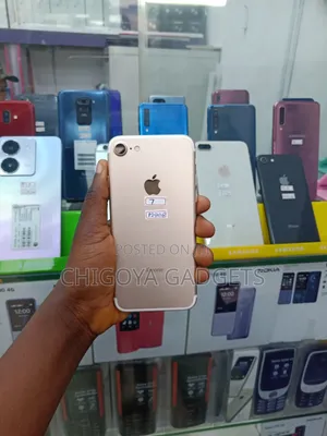 Apple iPhone 7 128 GB Gold