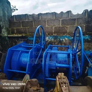 10,000 Tons Manual Gear Winch for Industrial Use