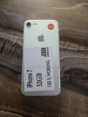 Apple iPhone 7 32 GB Silver