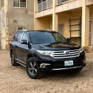Toyota Highlander Limited 3.5L 2WD 2013 Black