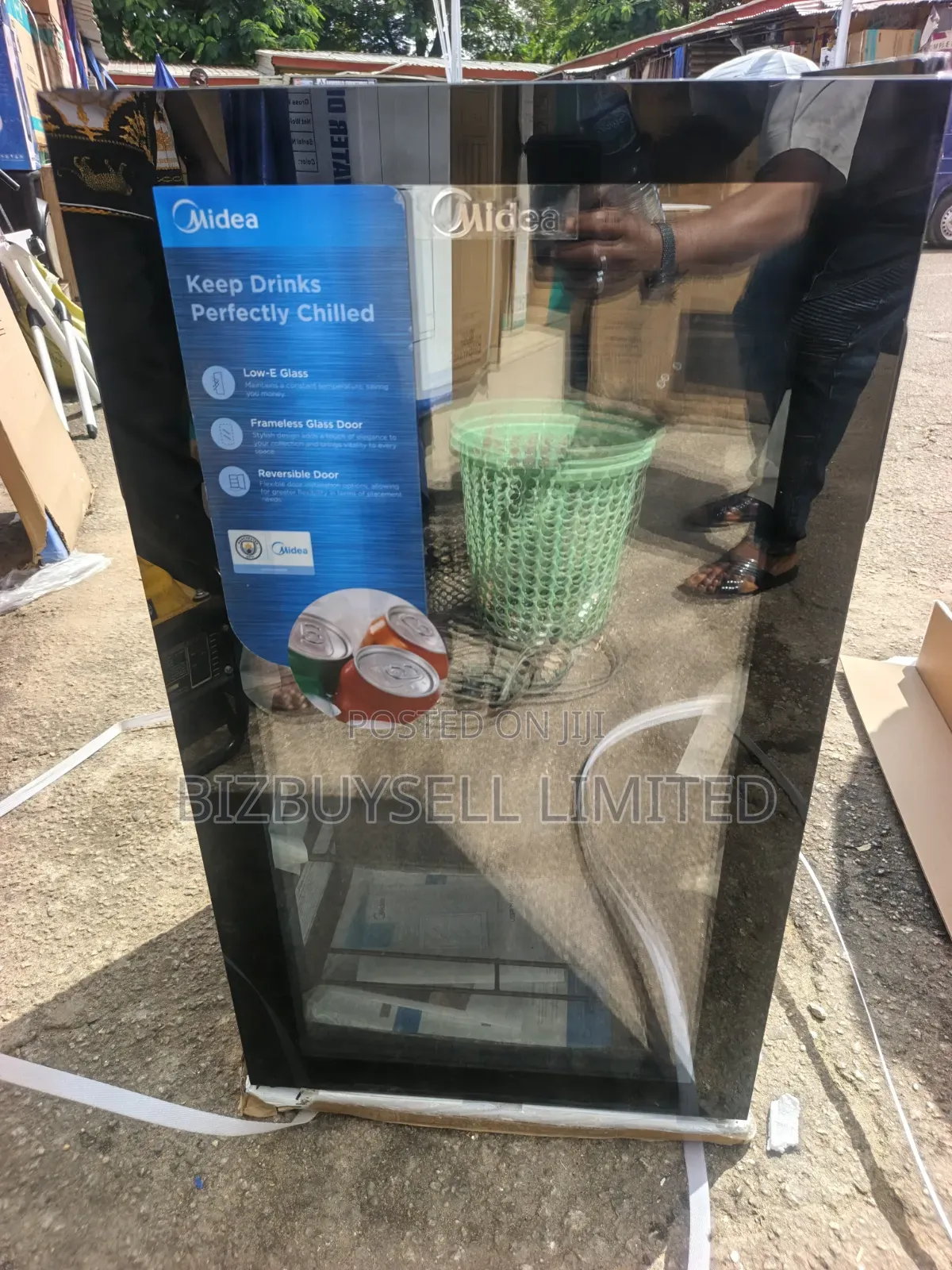 Midea Standing Chiller, Showcase.