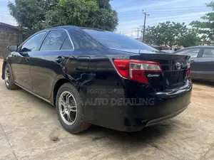 Toyota Camry LE 4dr Sedan (2.5L 4cyl 6A) 2012 Black