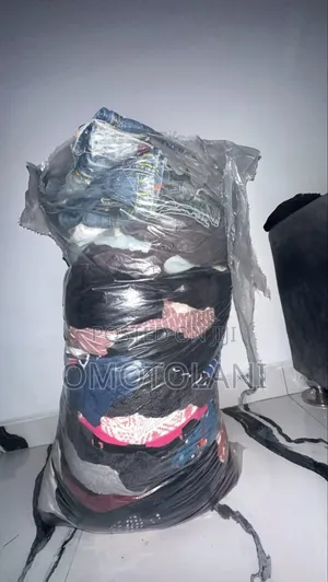 Quarter Bale of Sweart Shirt,(max 85 Piece)