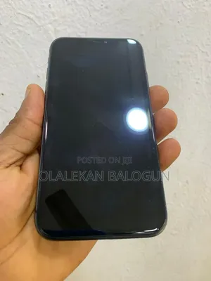 Apple iPhone 11 64 GB Black