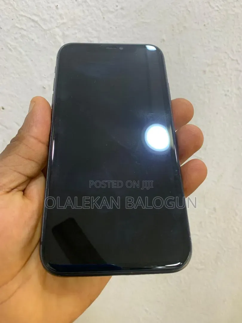 Apple iPhone 11 64 GB Black