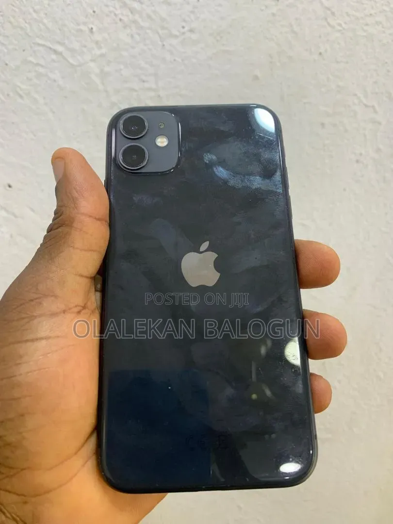 Apple iPhone 11 64 GB Black