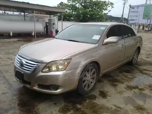 Toyota Avalon 2006 Gold