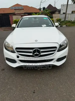 Mercedes-Benz C300 Sport 4dr AWD 4Matic Sedan (2.0L 4cyl 7A) 2015 White
