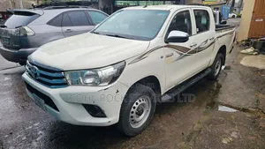 Toyota Hilux 2017 White