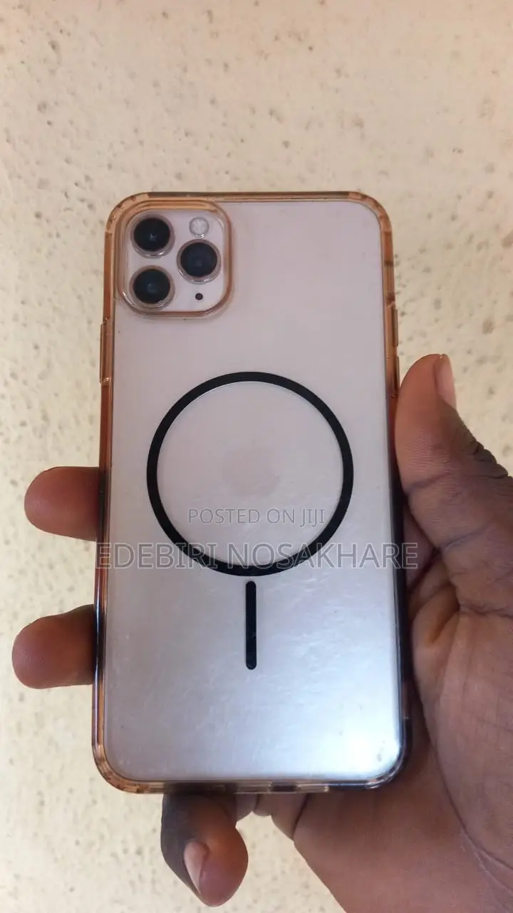 Apple iPhone 11 Pro Max 64 GB Gold