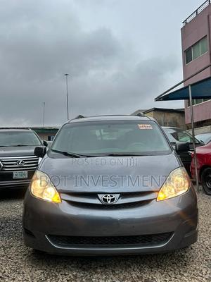 Toyota Sienna CE AWD 2006 Gray