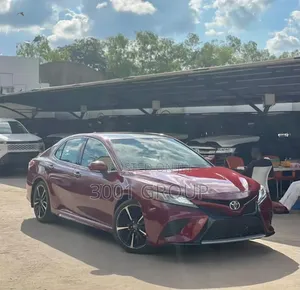 Toyota Camry 2018 Red