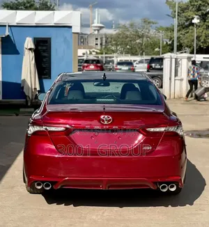 Toyota Camry 2018 Red