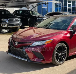 Toyota Camry 2018 Red