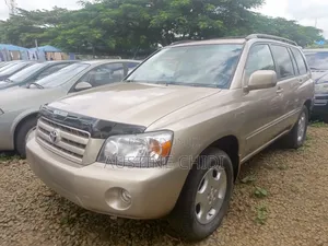 Toyota Highlander 2006 Gold