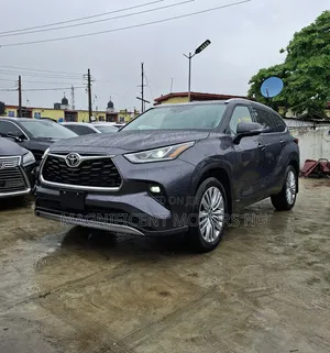 Toyota Highlander Platinum 2025 Gray