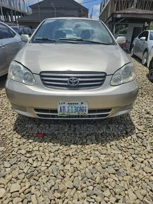 Toyota Corolla 2004 Gold