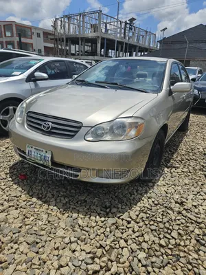 Toyota Corolla 2004 Gold