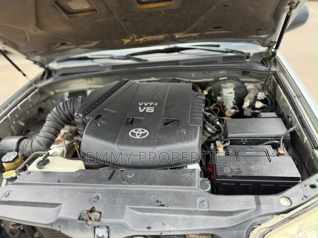 Toyota 4-Runner 2005 Silver