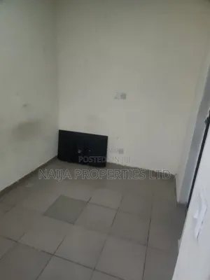 Studio Apartment in Fatai Arobioke, Lekki Phase 1 for rent