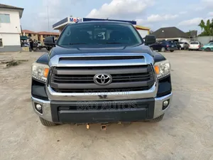 Toyota Tundra 2016 Black