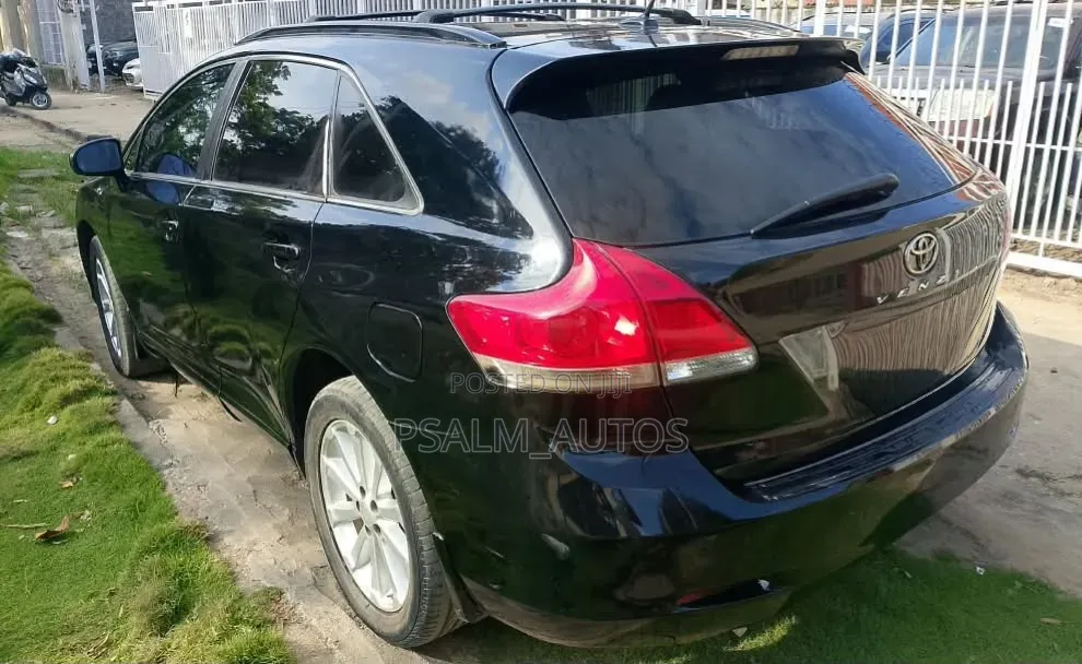 Toyota Venza 2010 Black