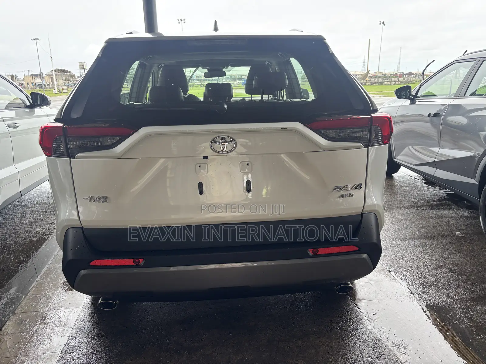 Toyota RAV4 2020 White