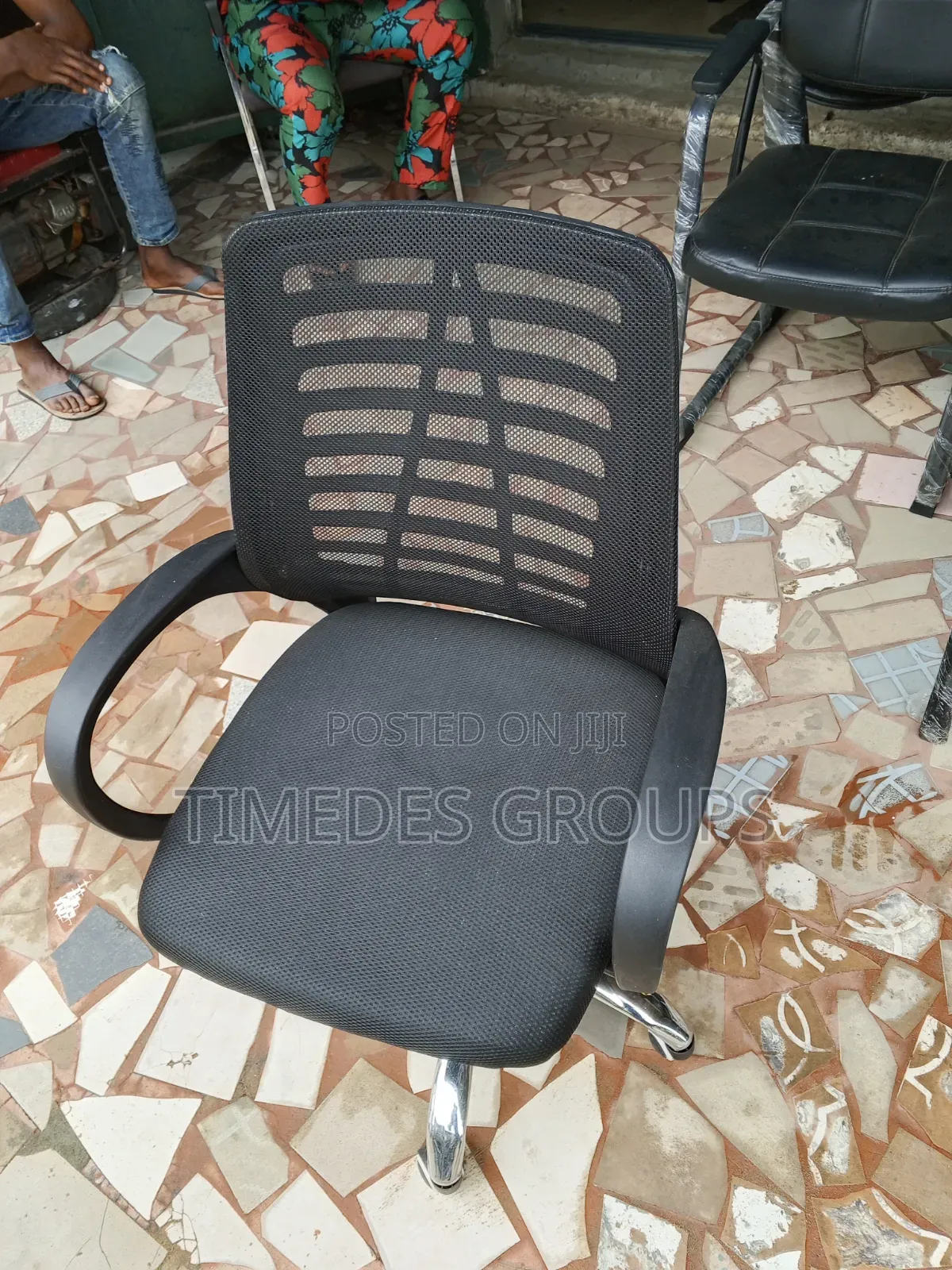 Swivel Office Chair