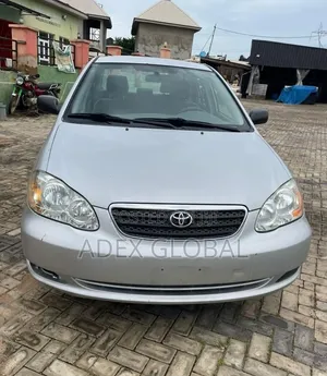 Toyota Corolla LE 2005 Silver