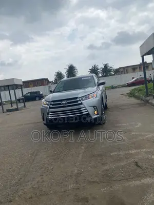 Toyota Highlander 2019 White