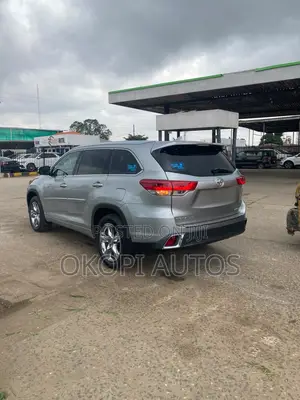 Toyota Highlander 2019 White