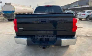 Toyota Tundra 2016 Black