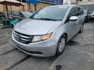 Honda Odyssey EX-L w/Navigation 4dr Minivan (3.5L 6cyl 6A) 2015 Silver