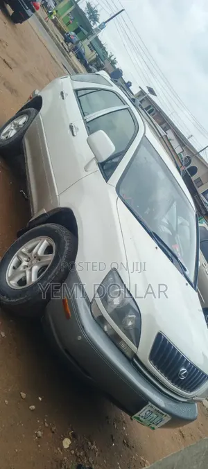 Lexus RX 2000 White