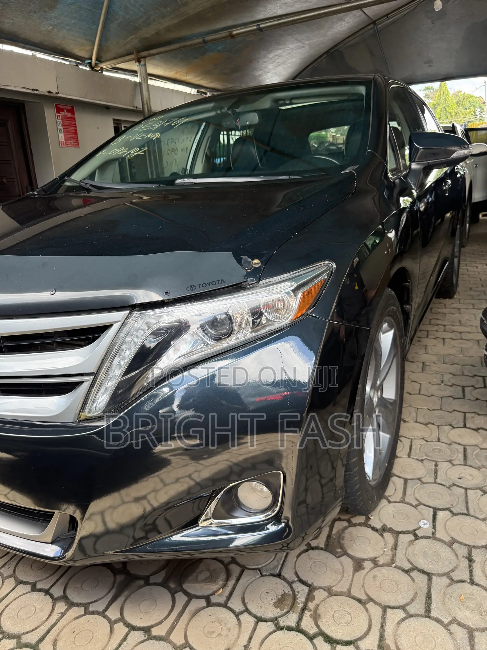 Toyota Venza Limited AWD V6 2013