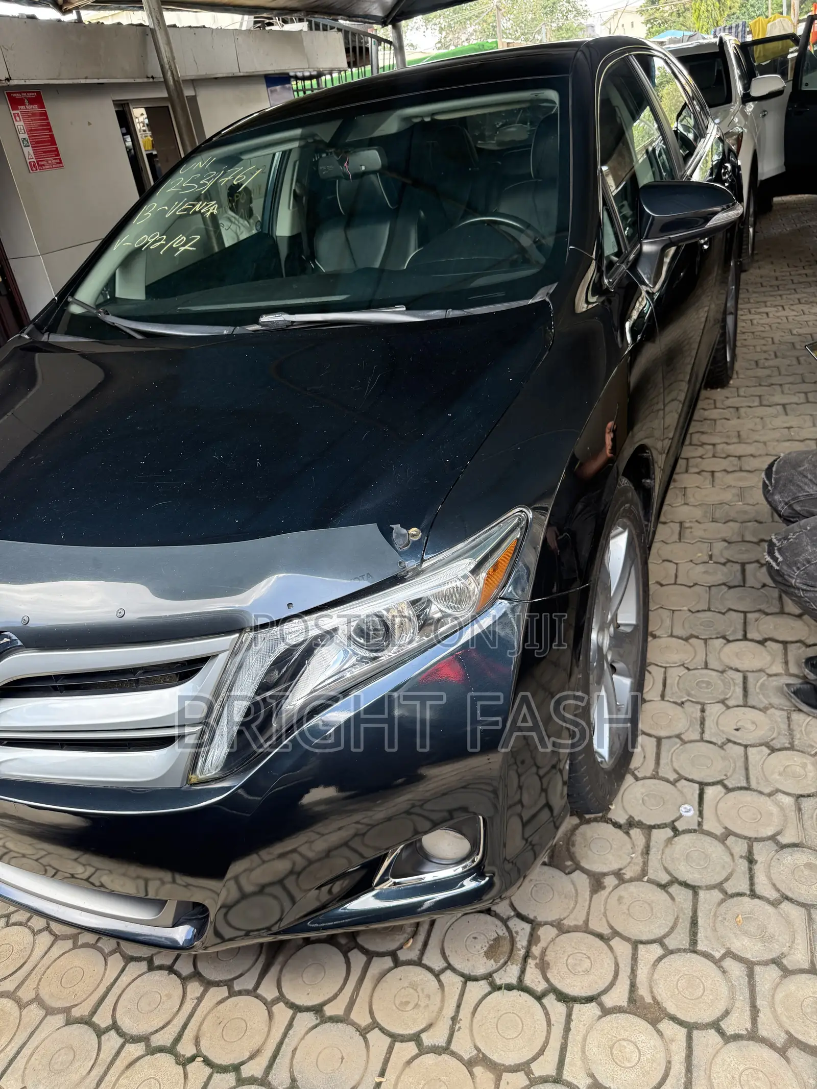 Toyota Venza Limited AWD V6 2013