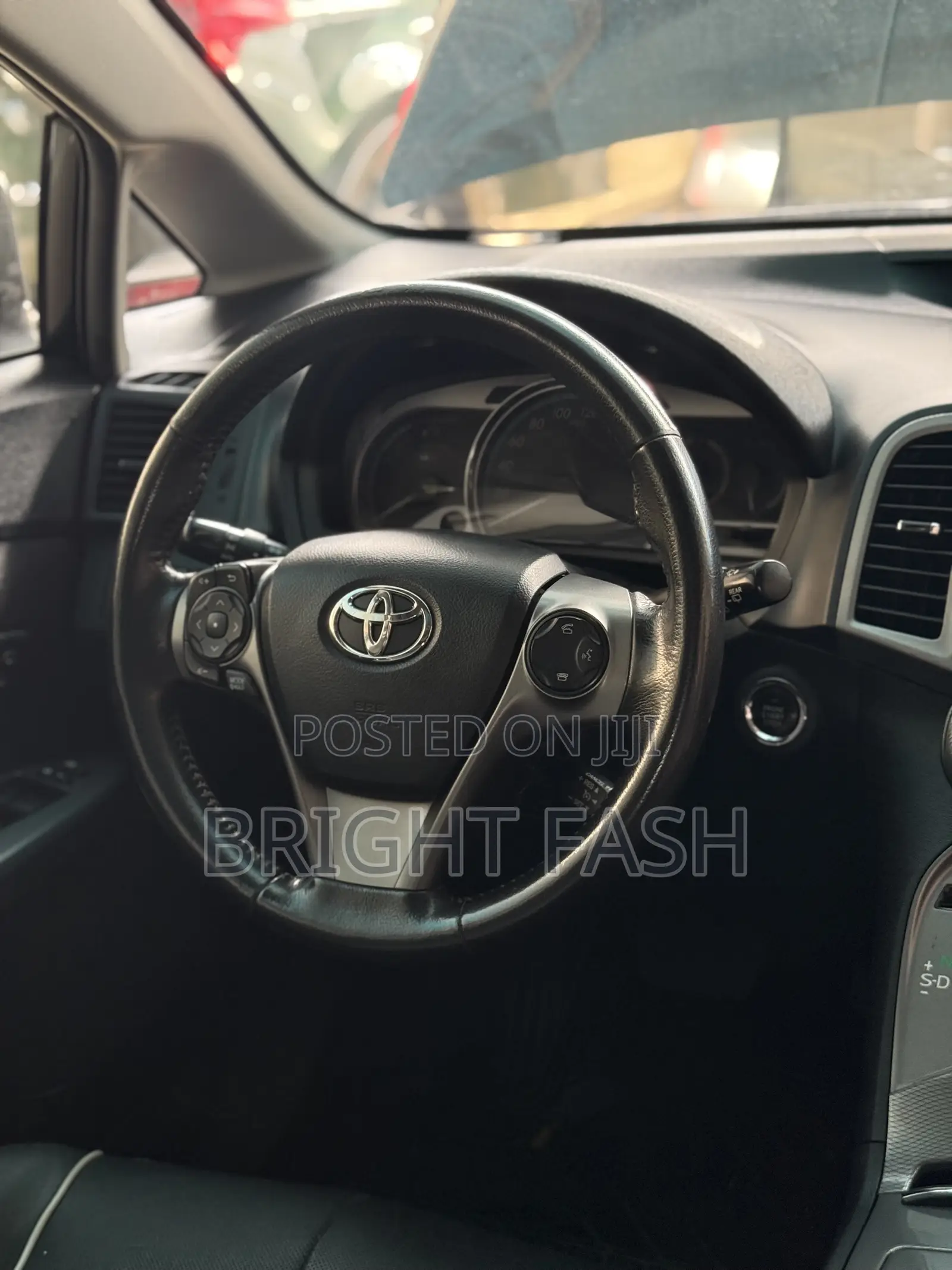 Toyota Venza Limited AWD V6 2013