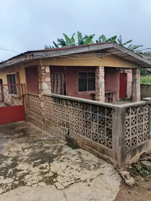 5bdrm Bungalow in Ilesa for sale