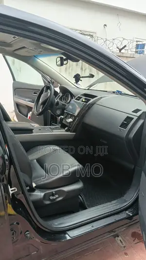 7 Seater Mazda CX9 for Hire