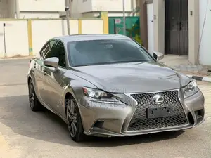 Lexus IS 2015 Brown