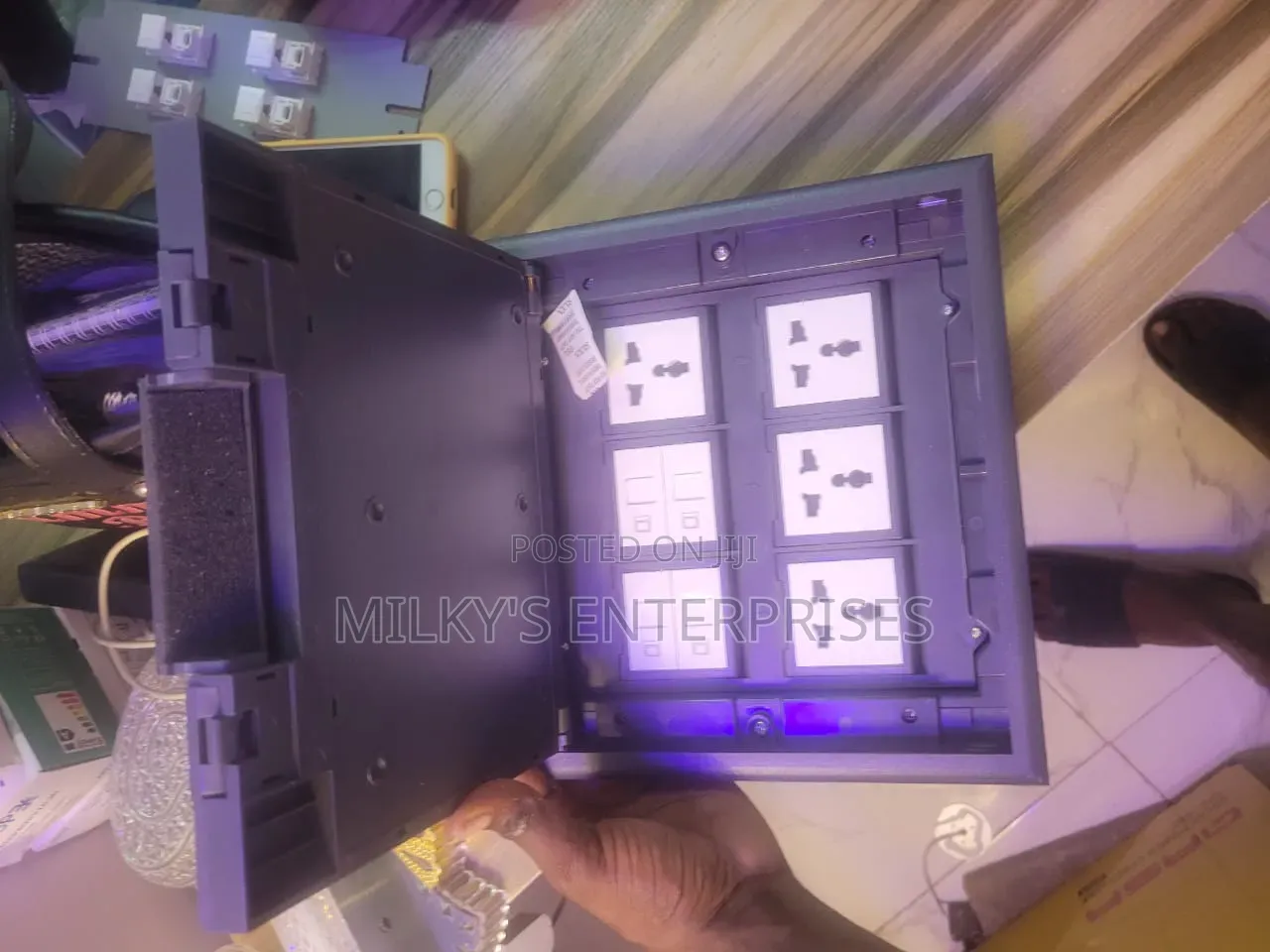 Original Metal Floor Box With 4 Multi Socket and 4 Data.